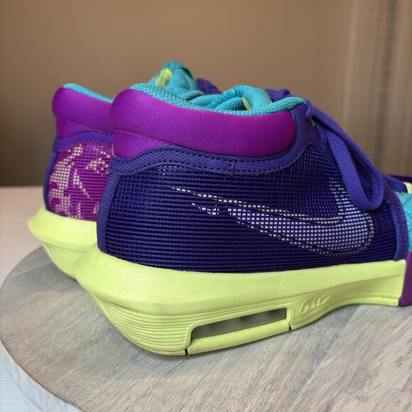 Nike LeBron James Witness Field Purple Violet Blue Basketball Sneakers US Sz 12 - Picture 7 of 13